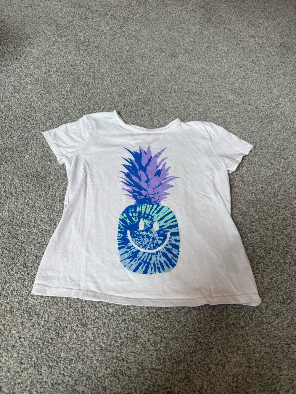 Old Navy White Tee with Blue & Purple Pineapple Graphic. Large L 10-12